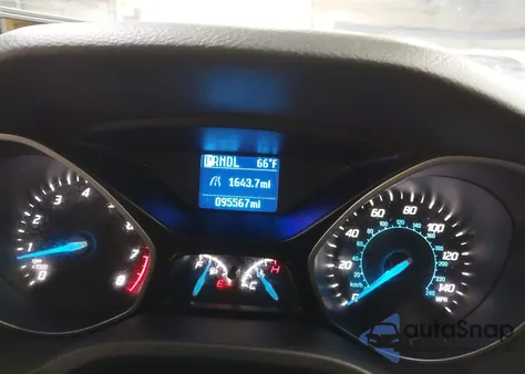 2013 Ford Focus S z USA, uszkodzony, nr VIN 1FADP3E25DL274359